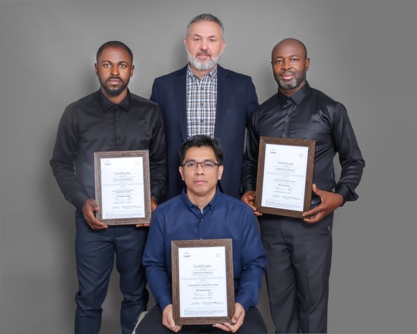 AirportSupplier's tweet image. Certification hattrick for Lödige Industries in the Middle East airport-suppliers.com/supplier-press… @LodigeInd #MaterialHandlingSystems #Airports #Aviation #ISO