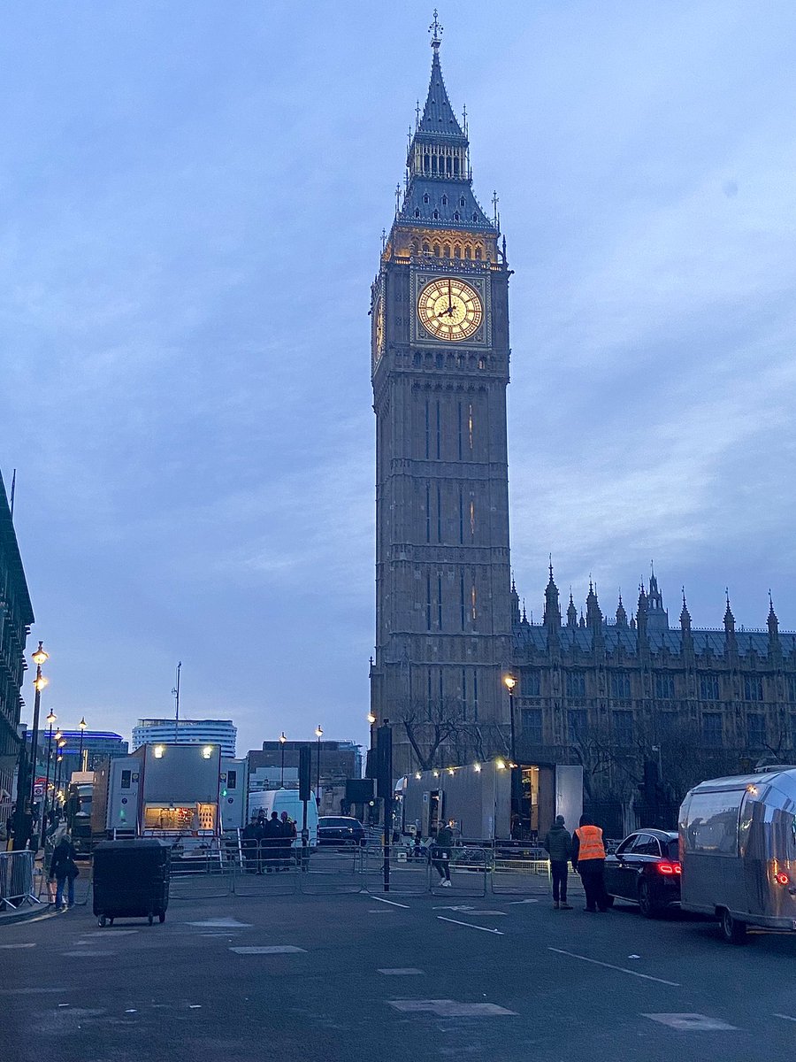 EventPropShop's tweet photo. Mamhilad Park Estate based, Event Prop Shop, welcomed in the New Year, dressing some VIP areas, here at Whitehall, Central London, for the London New Year’s Day, Parade. 
#London #LNYDP https://t.co/238preHgOS