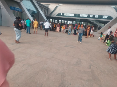 REPORTER’S DIARY: How Lagos NRC officials booked FG’s free train tickets online — and sold to passengers | TheCable thecable.ng/reporters-diar…