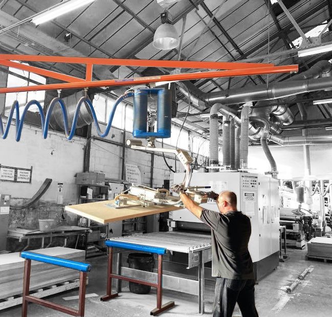 Palamatic's tweet image. Palamatic&apos;s range of #vacuumlifters is ideal for sheet, board and #panelturning 🏗️ 

☑️ Range of #endeffectors available
☑️ Proven #healthandsafety solution 
☑️ #ATEX options ☑️ CE label
☑️ Installation, spare parts and service 

𝗘𝗻𝗾𝘂𝗶𝗿𝗲 𝗻𝗼𝘄: tinyurl.com/5n7b4hr7