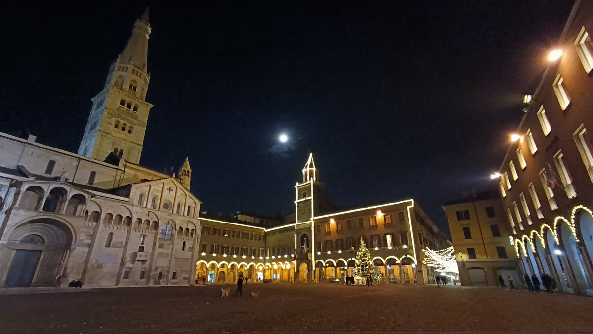 s_anb1's tweet photo. #Modena nice! https://t.co/tcEriwXnvO