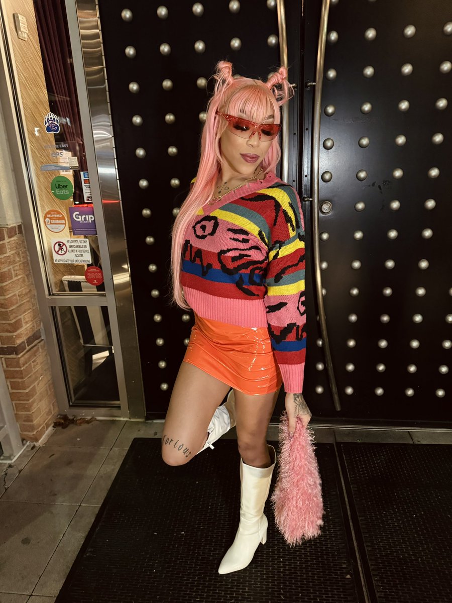 ryeign_'s tweet photo. Color coordinated w/ myself for my bday 🥰✨ https://t.co/0iiGygQLDf