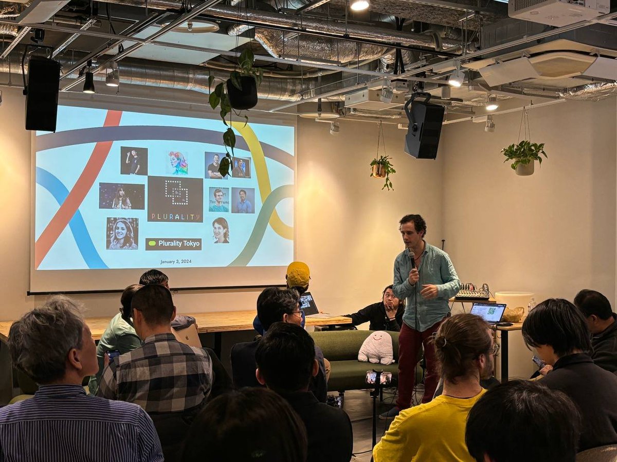 Plurality_tokyo's tweet photo. Thank you, everyone! Today, we held a talk event on January 3rd in conjunction with @GlenWeyl's visit to Japan. #gleninjapan

The talk session began with a presentation by Glen. Here are the slides he used: https://t.co/yW29DkI0vh

(thread 🧵) https://t.co/kc3wnUFHSe