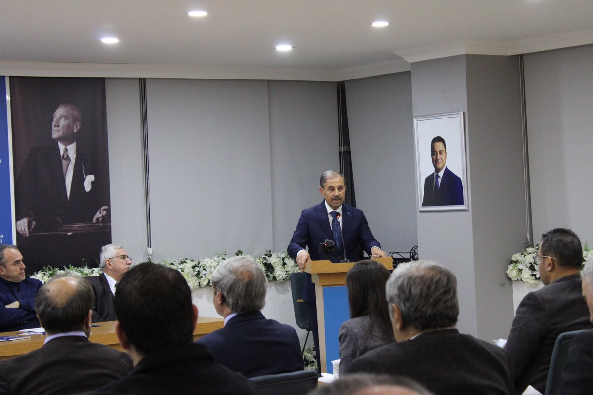 Genel Başkanımız Sn. Ali Babacan, Genel Başkan Yardımcılarımız
Sn. İbrahim Halil Çanakçı,
Sn. Sadullah Ergin,
Sn. İdris Şahin 
kurucularımızdan Sn. Bekir Sıtkı Aslan, Sn. Celal Mümtaz Akıncı ve 
İl Başkanımız Sn. Nutku Akın’ın katılımlarıyla 2024 yılının ilk Ankara İl Yönetim