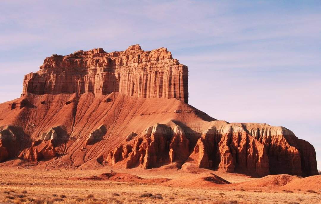 HotelInsonmia's tweet photo. Todo viaje acaba convirtiéndose en una biografía de las imágenes...
Globlin Valley State Park, #Utah2017 https://t.co/G6yb9a6AAX