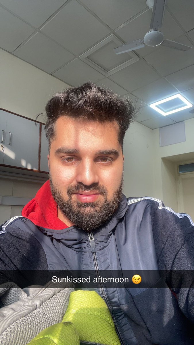 AayushSehgal16's tweet photo. #Workdayvibes https://t.co/REVMRNugEI