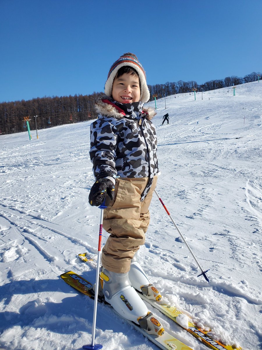 はじめてのスキー楽しかったよ💕 しゅうた3歳❄️in北海道