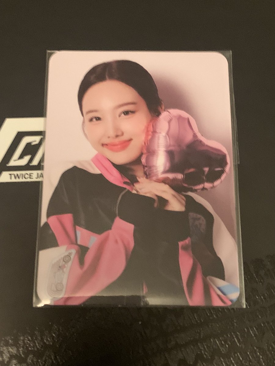 1a5k7t920KR's tweet photo. 【交換】
TWICE JAPAN SEASON’S GREETINGS 2024  シーグリ トレカ 特典  

(譲)ナヨン
(求)ミナ

郵送もしくは場所によっては手渡しも可能です。
お気軽にお声かけください。

 #TWICE  #交換  #トレカ https://t.co/L8SeJkO4s3