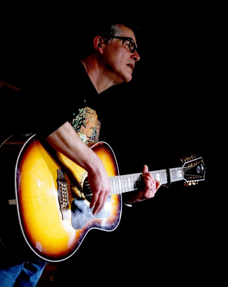 Fri. 19th Jan. - Ian Roland (@ianrolandmusic) beautiful 12-string guitar playing at @ColindaleFolk @TheBullTheatre ianroland.com The floor spots start at 8:00 p.m.