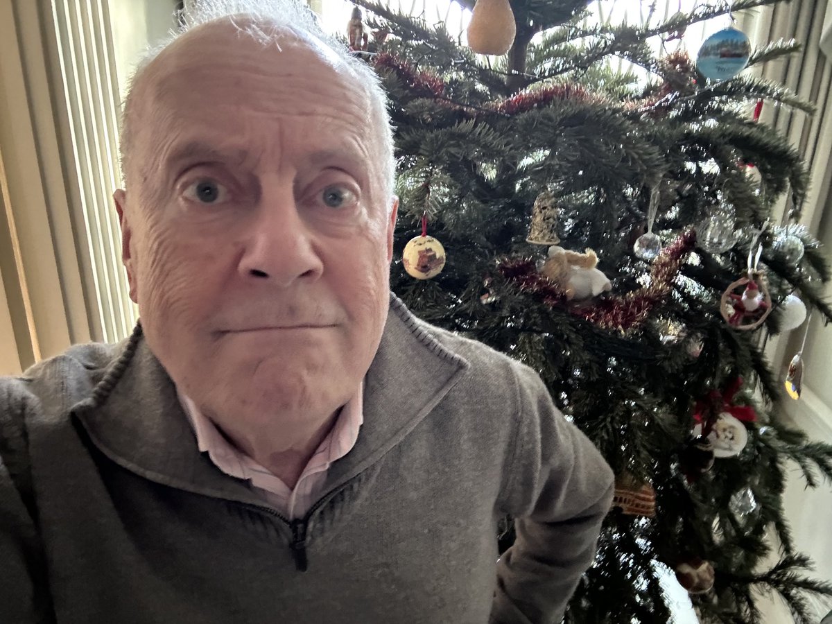 Gyles Brandreth tweet media