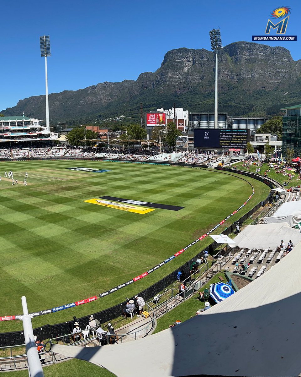 New Year 🗓️ Test Cricket 🏏 Scenic stadium 🏟️ Perfect start for 🇮🇳 Couldn’t have asked for more 🍿