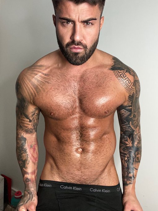 Face or 🍌? 😏 50% discount on my OF 🥵 https://t.co/DaESQF1o1q