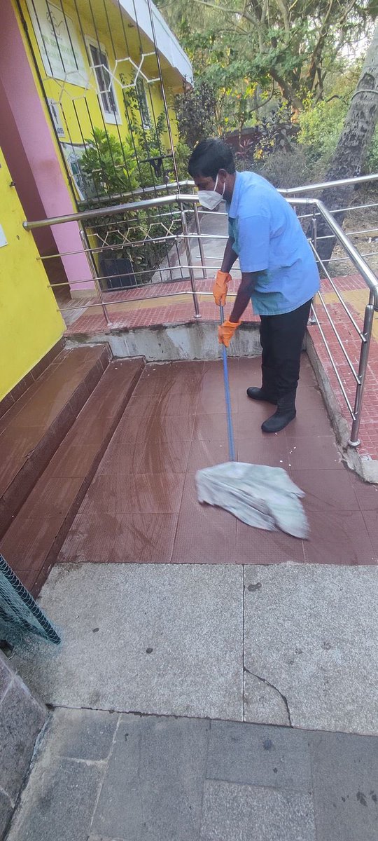 ccpgoa's tweet photo. #SwachhSurvekshan2024CCP
@SwachhBharatGov #RRR4LiFE
@MoHUA_India @HardeepSPuri
@RoopaMishra77   @RohitMonserrate @clen_madeira 
Ulb code -803243
Corporation of the City of Panaji
On 1st Jan , cleanliness drive carried out at toilets located at tourist places https://t.co/fGJocdd0Qr