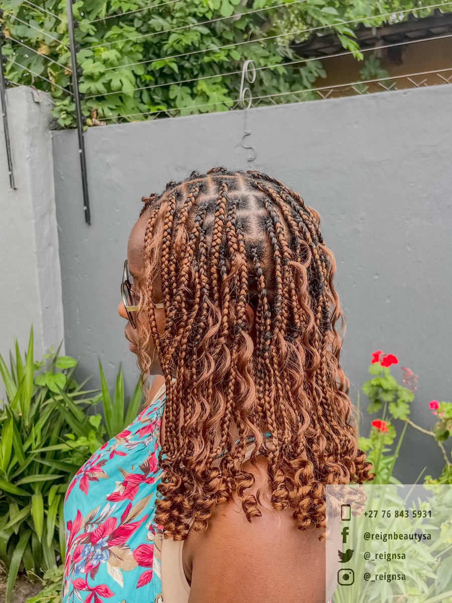_reignsa's tweet photo. Boho Braids in Med width and Shoulder length 🥰

✨R550✨ incl hairpiece 

 📞076 843 5931
📍Cosmo City | North Riding | Roodepoort | Honeydew | Randburg | Fourways | Bryanston | Rivonia | Sandton | Midrand | Rosebank

Our prices include the price of the hairpiece. 

#Girltalkza https://t.co/55DfvkU9SJ