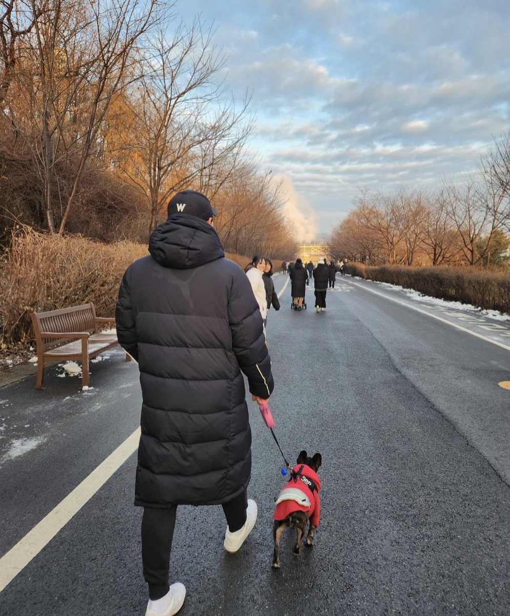 여전한 영우기의 퓨마 사랑 …. 🫰🫰