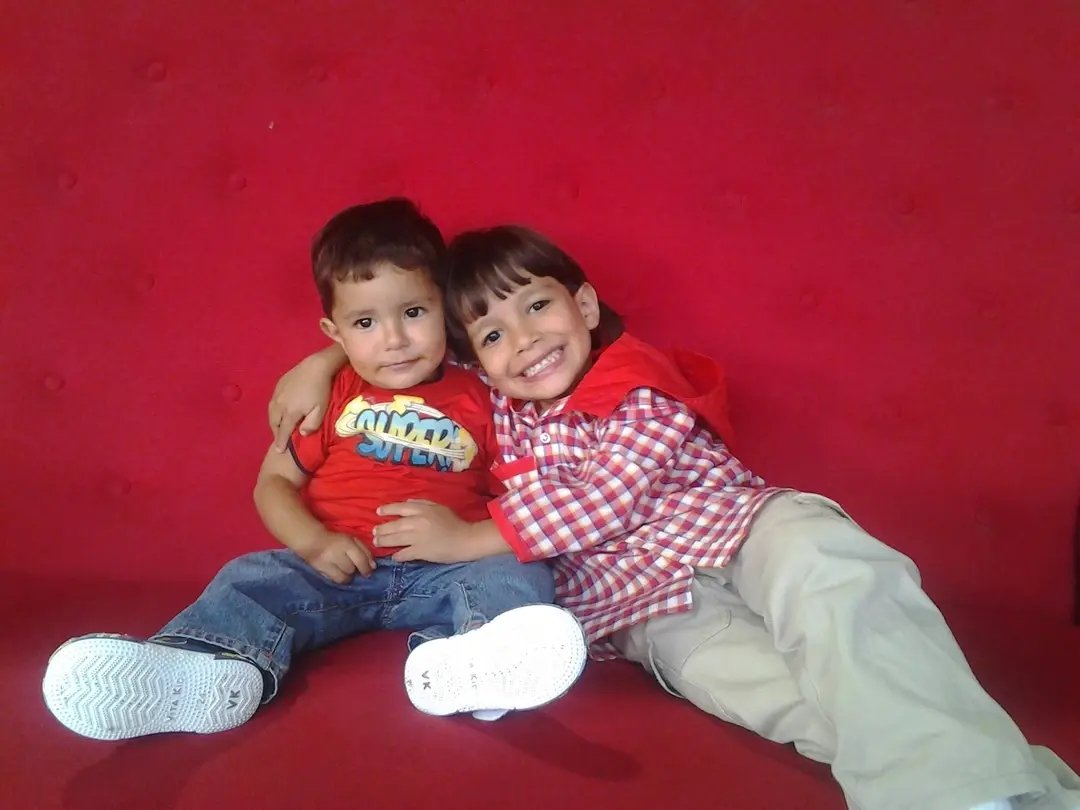 TalayP's tweet photo. Hermosos mis hijos... recuerdos inolvidables. https://t.co/e0tdrQmKWd
