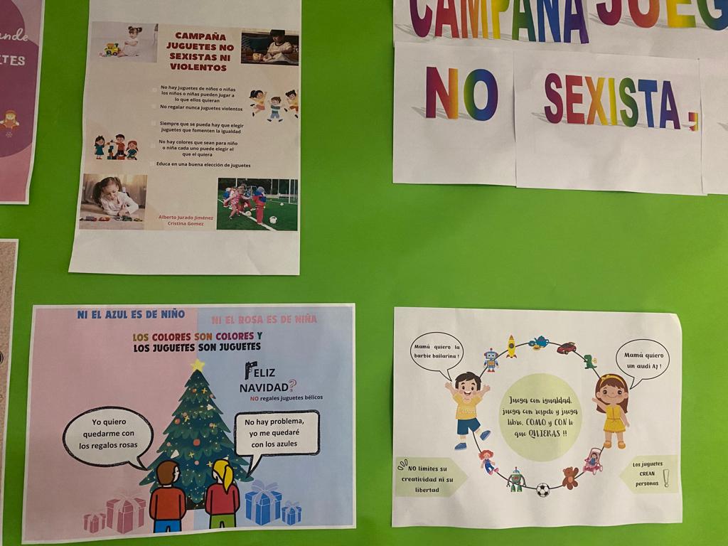 RedesCuber19229's tweet photo. El alumnado del ciclo formativo 2º Educación Infantil propone que sus Majestades de Orienten traigan juegos coeducativos, cooperativos y grupales, que desarrollen la imaginación, creatividad y valores educativos, a través de sus “Campañas juego y juguete no sexista, no violento” https://t.co/wuCTbhnfbU