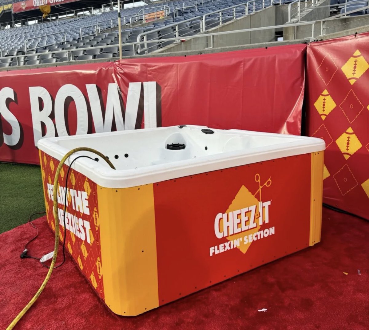 Darren Rovell tweet media