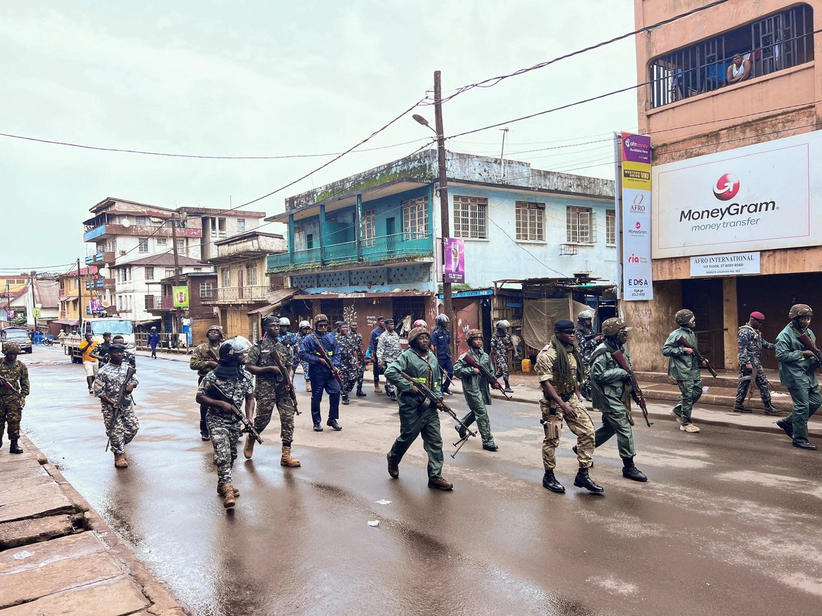 Sierra Leone charges ex-leader Koroma’s guard, 11 others over failed coup 

buff.ly/47nDvef 

#SierraLeoneCoup
#FailedCoupAttempt
#TreasonCharges
#KoromaGuardTrial
#MilitaryIntervention
#PoliticalUnrest
#JusticeForSierraLeone
#StabilityAndSecurity