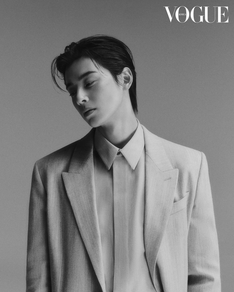 eunwoothings's tweet photo. 🖤 https://t.co/kVR9f37xxR