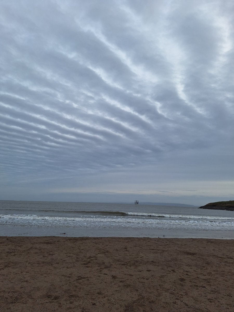 DELTA9_DELTA9's tweet photo. looks like #haarp waves to me , the clowns call this undulatus in Barry island wales uk 3.1.24 #goengineering #weathermodification #srm https://t.co/TOqsexF6KI