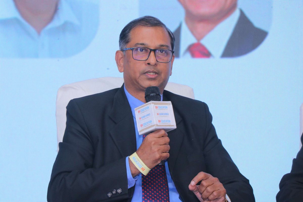 GreatLakesGgn's tweet photo. We are pleased to announce that Dr. Jones Mathew was invited to the Business World B School Summit &amp; Awards 2023 for a panel discussion on future of management education.

Great Lakes was also the B School Partner of the Business World B School Summit &amp; Awards 2023. https://t.co/Y9TWDKO2uH