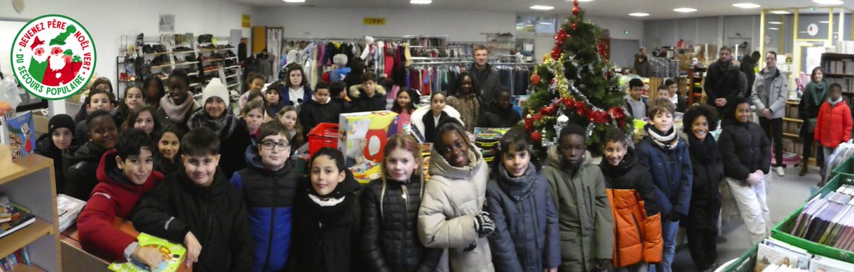 21Secours's tweet photo. Des écoliers solidaires de la campagne des Pères Noël verts... https://t.co/3kjUs5cfE6