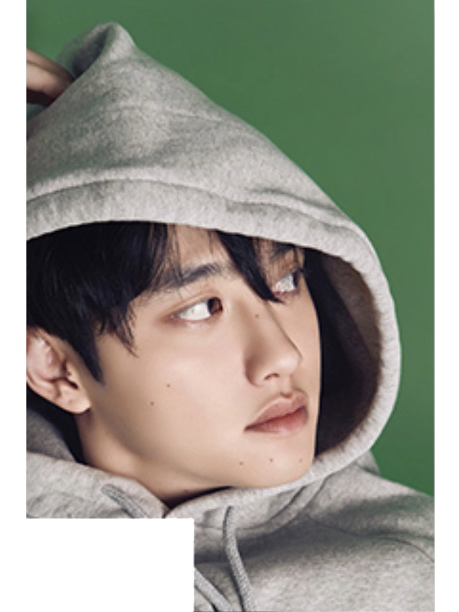 Kyungsoo and his beautiful face moles🥹💕