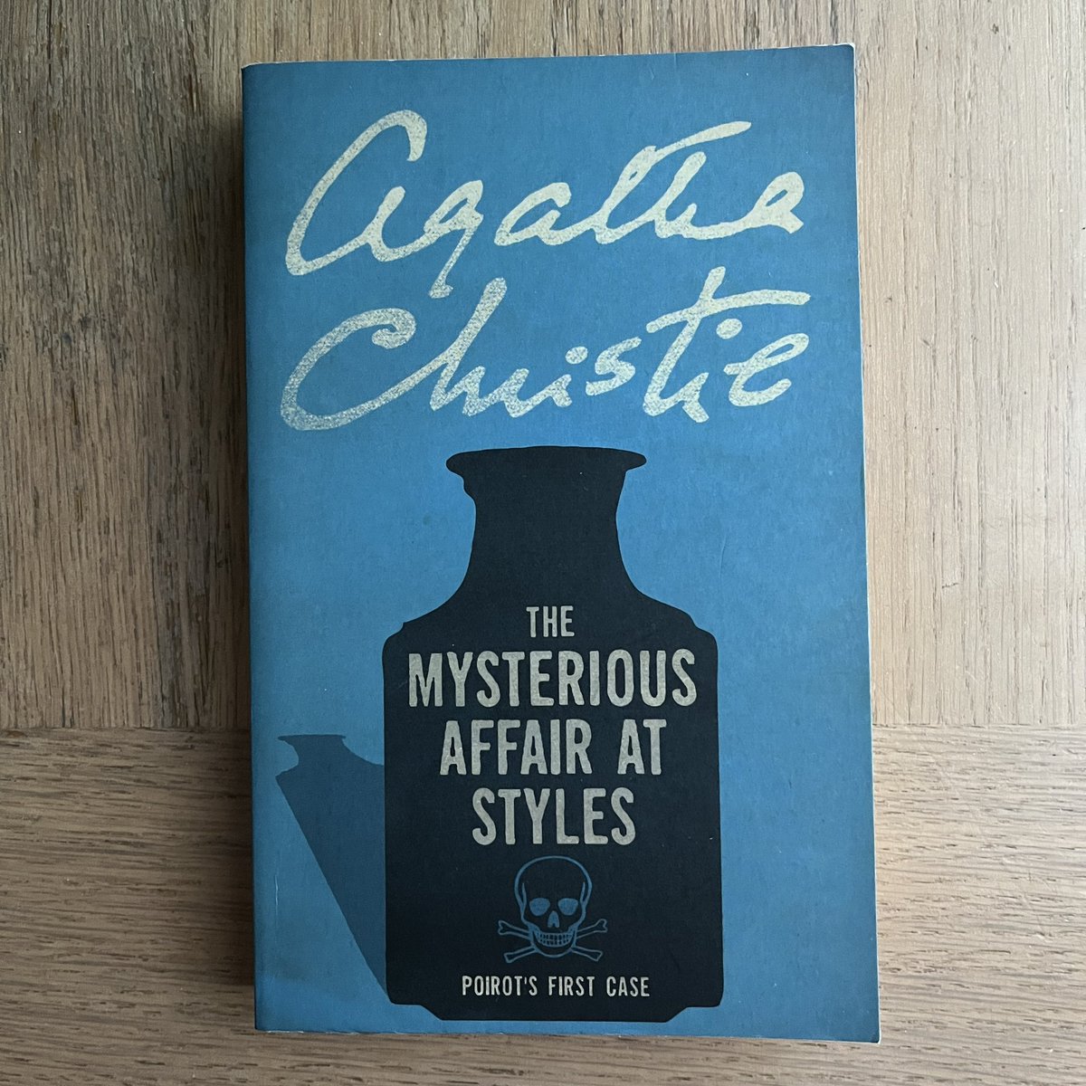 MileStyle's tweet photo. 2024 BOOKS READ 

001. The Mysterious Affair at Styles, Agatha Christie (1920)

My first Christie, her first novel, and Poirot’s debut. Elaborate for sure, and I was more sloth than sleuth in solving this. As a story it’s weak, but as a puzzle its intricacy is enjoyable. https://t.co/ZcFlCsxLdX