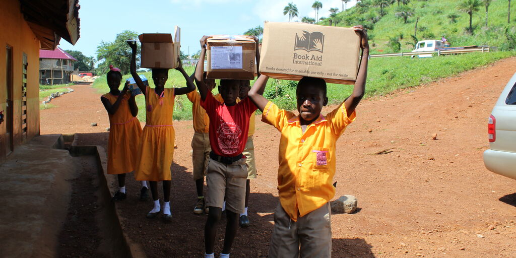 Book_Aid's tweet photo. Would you like to put your skills and experience to use in the charity sector? We're looking to appoint a new trustee with financial experience to join our fantastic Board of Trustees.
Full details can be found here: https://t.co/JbmJP3iV2G. We look forward to hearing from you. https://t.co/PEdX4q5TLA