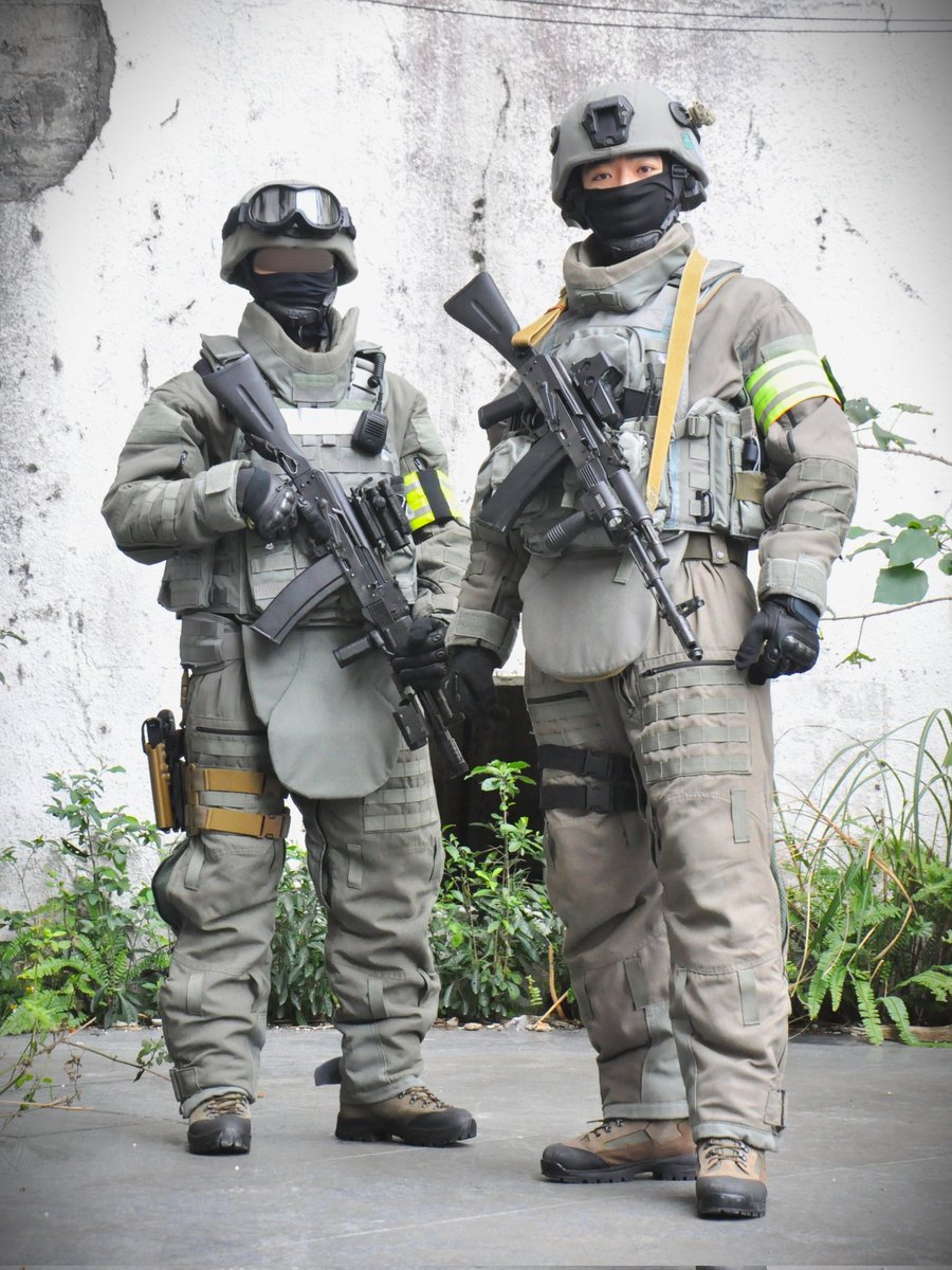 FORT gladiator-C 初期型 FSB ロシア Reenactment of FSB raid in