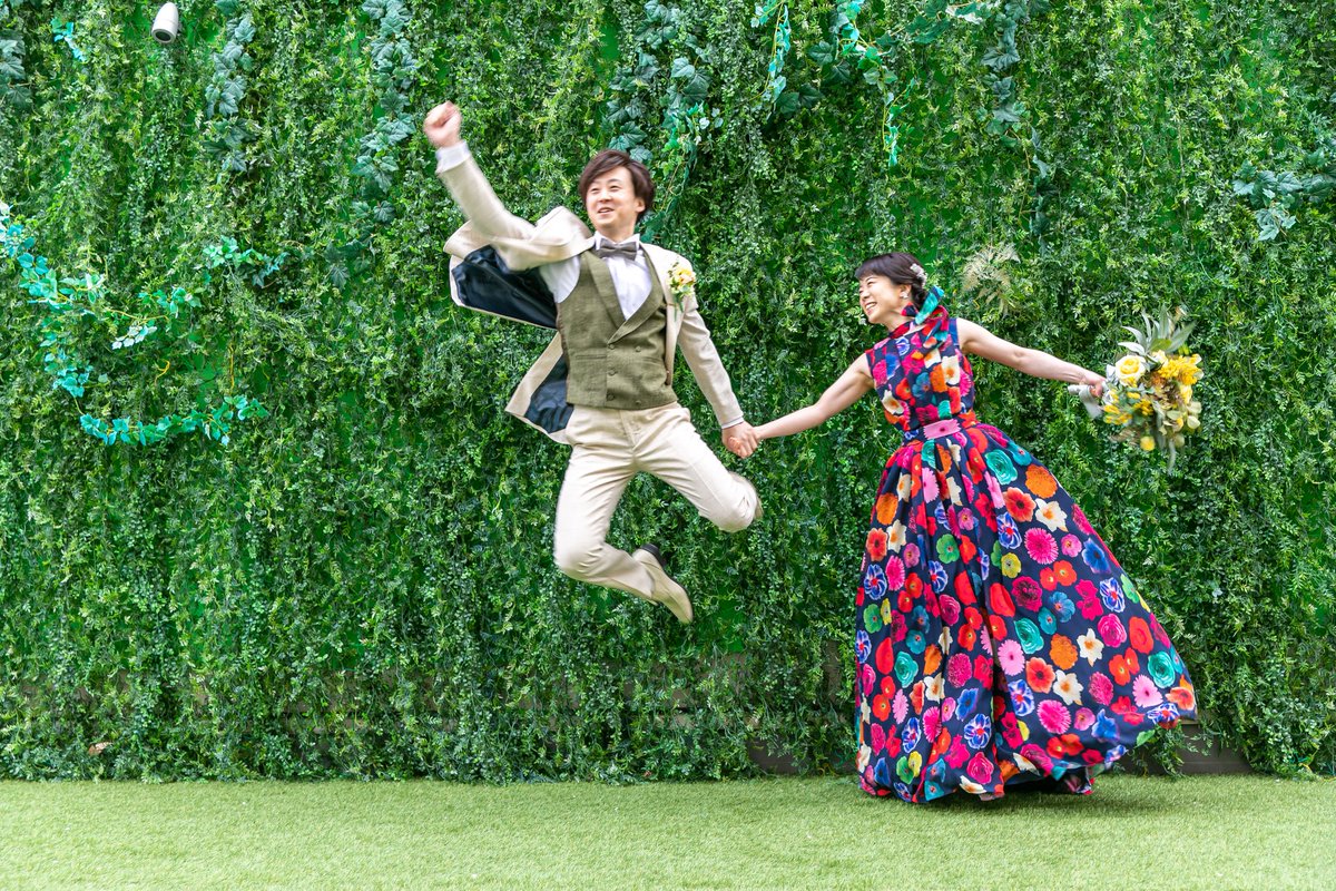 ninshtp's tweet photo. 去年は結婚式をしました。
今年はより羽ばたけるように頑張ります。
皆さんこれからもよろしくお願いします。 https://t.co/Z1bgqj8pv7