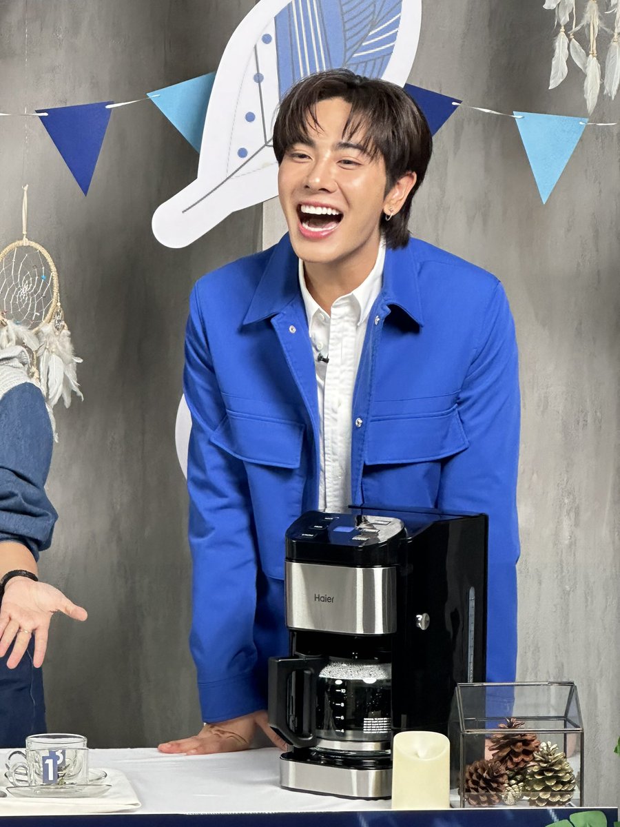 ThailandHaier's tweet photo. ▶️ Mission ที่ 1 ชงที่ดีคือชงชาาาา ~~ #HaierxMixxiw https://t.co/KozaoFwWtt