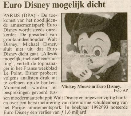 Euro Disney mogelijk dicht?! 😱 Dat was vandaag in 1994 in de kranten te lezen. Het toen 2 jaar oude Disney resort bij Parijs liep namelijk niet zo heel goed en boekte een verlies van 1,6 miljard gulden.

📰 Leeuwarder Courant