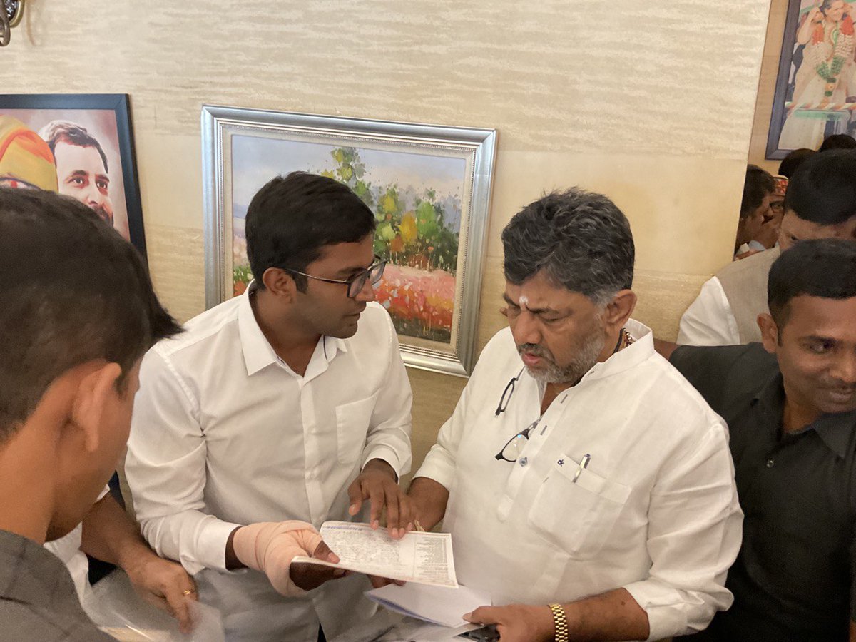 AKSSAofficial's tweet photo. @DKShivakumar  Sir there are 1020 AE /JE vacancies in water resources department, you have sent only 90 posts to KPSC for approval All Karnataka State Student association  hereby request to fill up 1020 AE/JE  posts

#Increase_WRD_AE_Vacancy https://t.co/VU2plt6CsD
