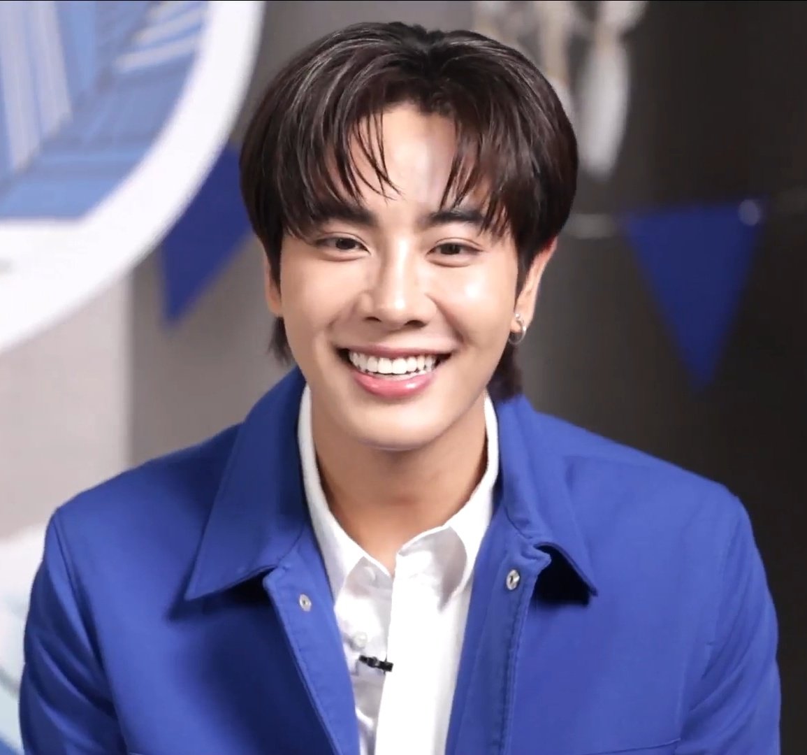 MixOfficialFC's tweet photo. น่ารักที่สุบในโลกแล้วคนนี้ 💙

Haier Mixracle X Mixxiw 
𖥦 #HaierxMixxiw ♡ https://t.co/Y5VyMHYsP6