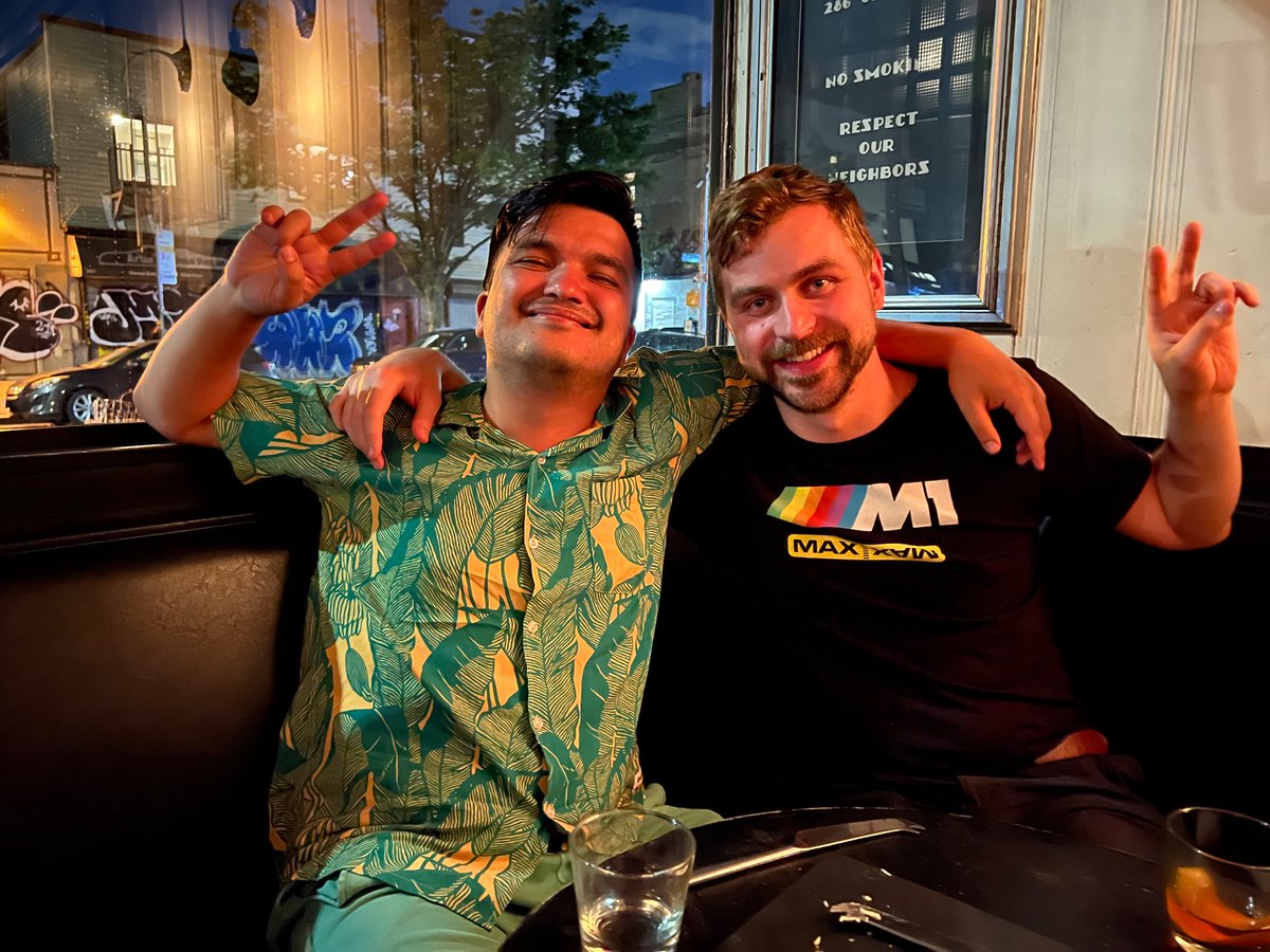 kariemil's tweet photo. Me and Tony, @Luigitime and Tony. https://t.co/LIV6hWCWgN