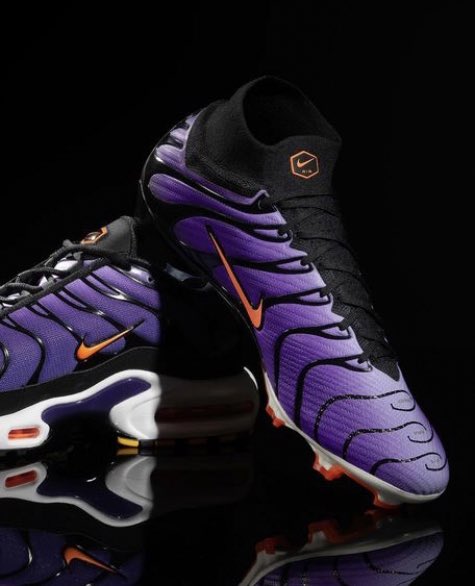 Preferia usar bota da ASICS do q essa meuda* aqui🙅🏾‍♂️😂
