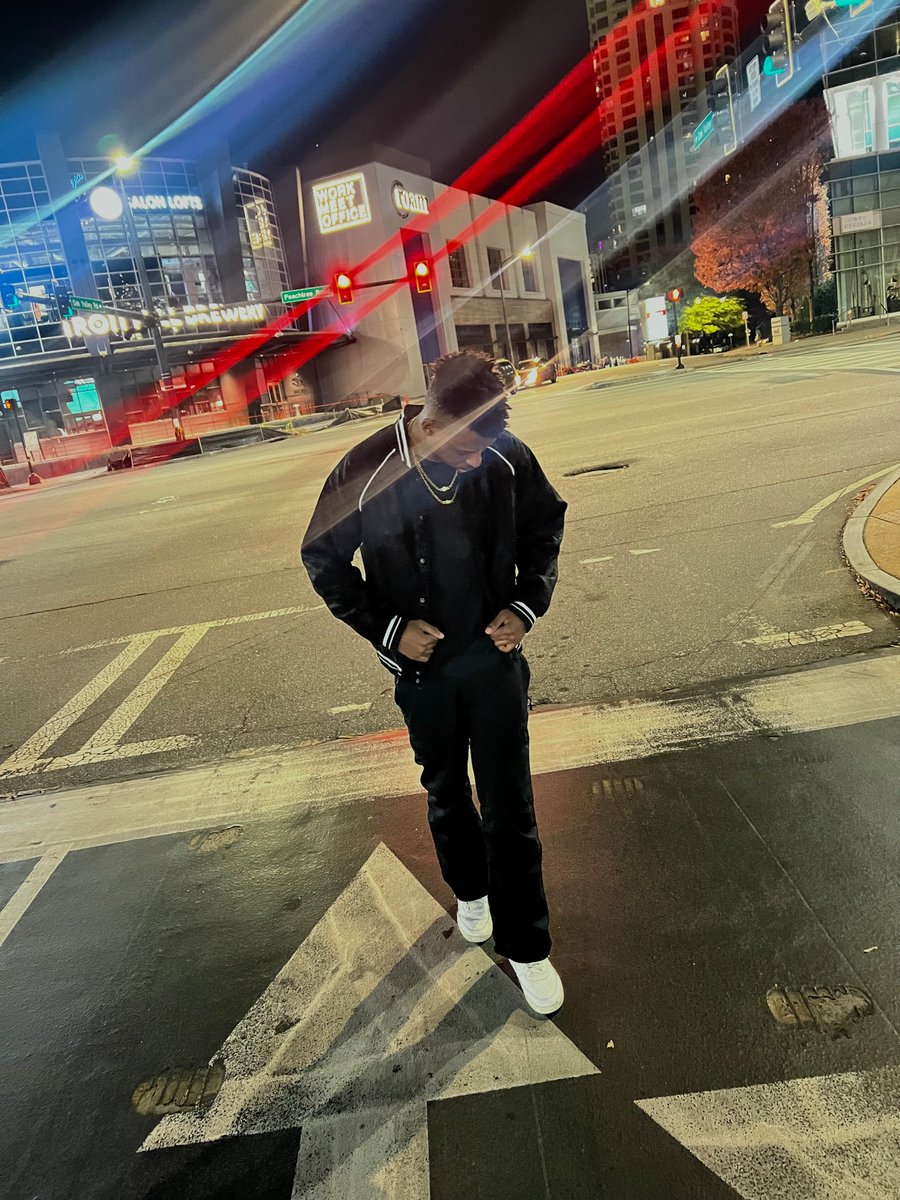 KALIJAH__'s tweet photo. I forget Twitter exists 🤭 https://t.co/jDU4pImU6r