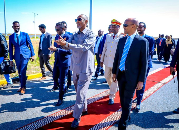 jaylopez2014's tweet photo. Madaxwanaha Qarankayga Jamhuuriyada Somaliland iyo jigjiga❤️

Dawlada 55 ee Africa #Somaliland https://t.co/NSxdQ09RWK