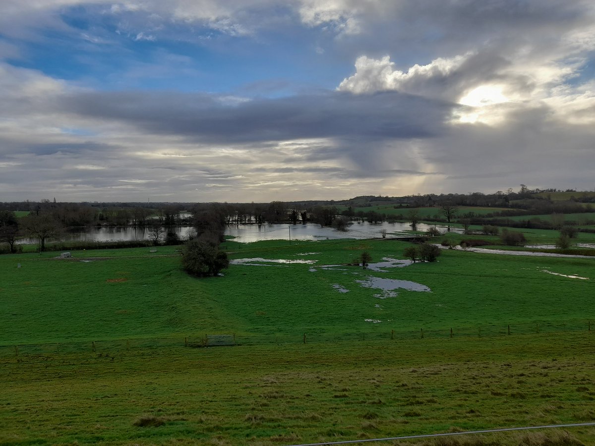 BlithfieldRes's tweet photo. This is what 1777 mega litres of water looks like going over the spillway. River Blithe well out of its channel over the floodplain. #Williteverstopraining @SthStaffsWater @RingersWm @WestMidBirdClub https://t.co/cBhI5TG6A6