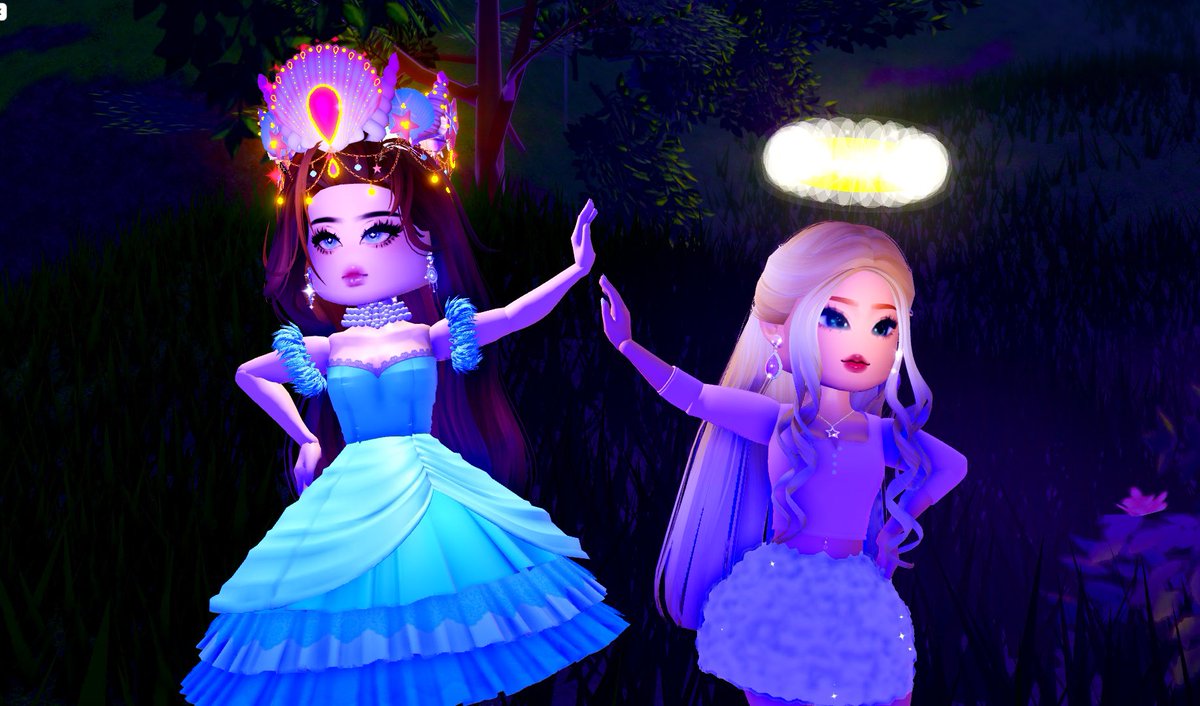 fviryashley's tweet photo. Goddes of Triumph mystery item giveaway !

✧ follow me + @dcrlinqsoph w/🔔
✧ like and repost

stay active 
#glitterfrost #royalehigh https://t.co/KR6f0Q3sEp