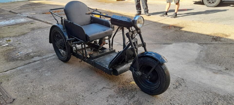 UKProjectCars's tweet photo. Ad: 1953 Argson Model 44 Mobility Vehicle - 48V powered by 12V batteries (Project)
On eBay here -->> https://t.co/CRMKmxhY4E
#ClassicCars #MobilityVehicle #ElectricVehicle #CollectorCar #AutomotiveHistory #CarCollectors #VintageCarLovers https://t.co/Cb8g80zufO