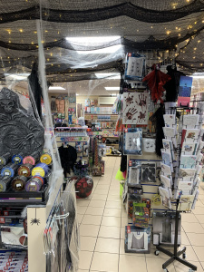 BM_BrokersUK's tweet photo. #FancyDress & #PartyShop For Sale in #Wellington , #WestMidlands
The business has been in the town for over 24 years, & owned by the current owners for over 13 years.
Offering all party essentials from Costumes, Make-Up, Wigs, Party Goods, Balloons etc.
https://t.co/8dQD2UREDz https://t.co/GdGM54Lwvk