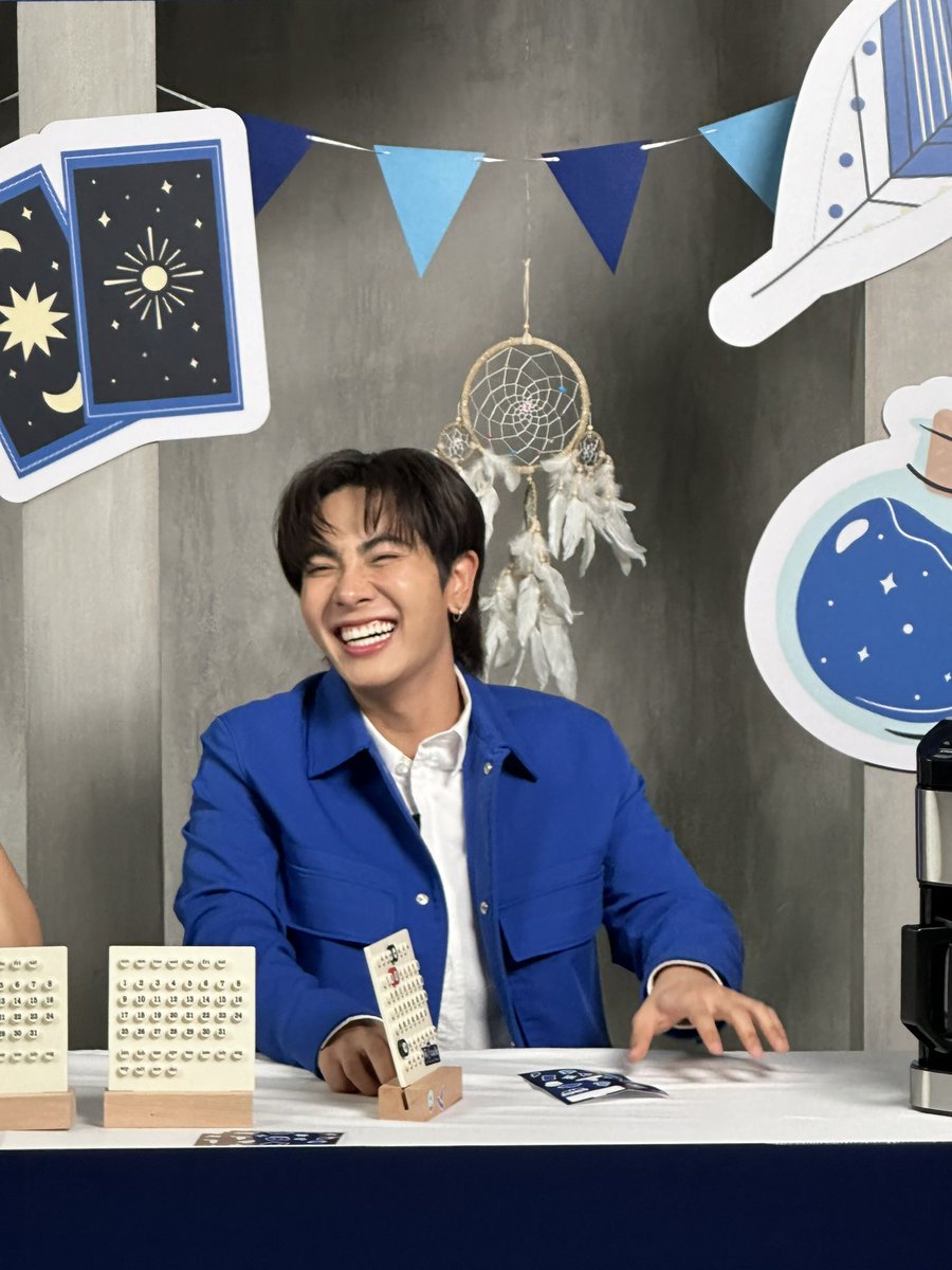 ThailandHaier's tweet photo. คือมิกซ์สนุกจริงๆ สนุกติดอันดับแต่ไม่ทิ้ง concept เลยเก่งมาก55555555 😂💖 #HaierxMixxiw https://t.co/FjypxwuKoV