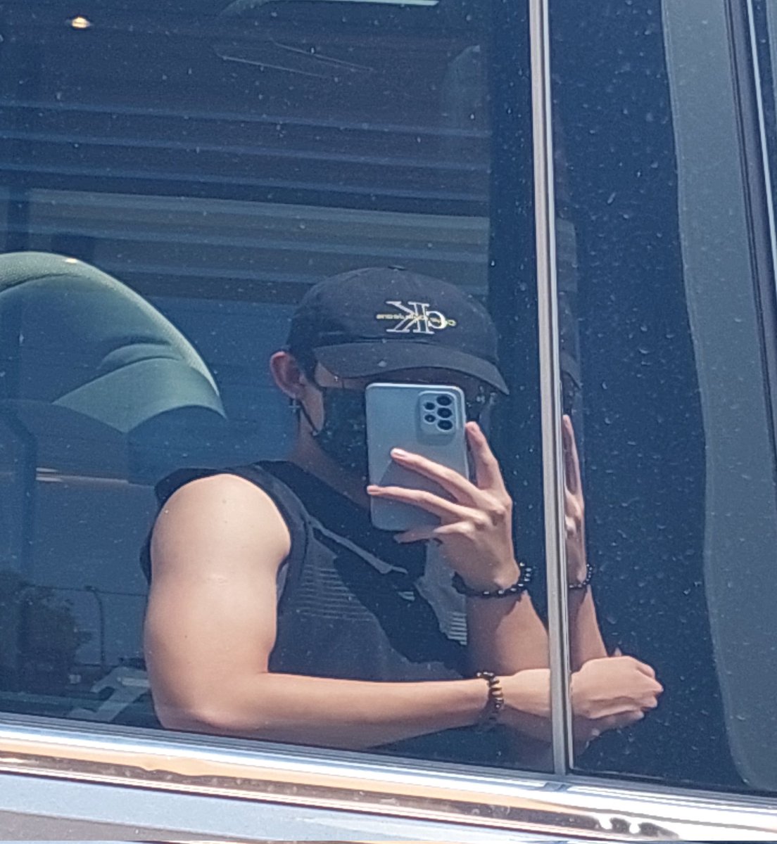 Nigel_lau05's tweet photo. Throwback: arms starting to arm 👀😍 https://t.co/CHs8Z6R9MT