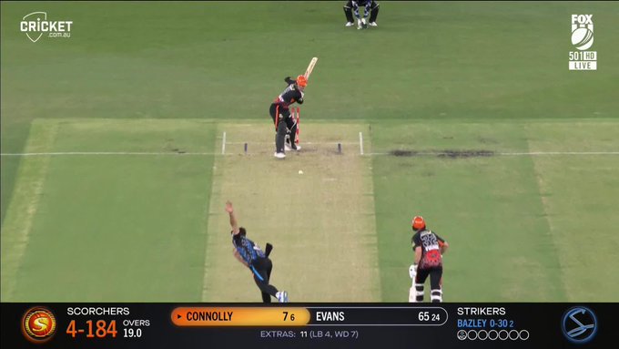 We've seen this shot before! 🏆 📹 Credits: Twitter/BBL