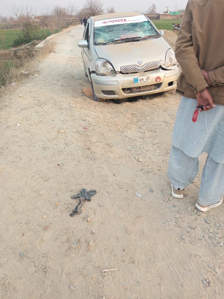 PakvotesPk's tweet image. .@juipakofficial&apos;s candidate from PK-19 Mamund, Bajaur Tribal district, Qari Khairullah survived the bomb planted on the road. This is the second attack on an election candidate in the constituency in the last one week.
Source: @khorasandiary 

#PakVotes #Pakistan #Elections2024