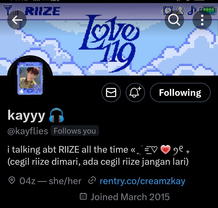 Pentilkucayank's tweet photo. [20] member paling aesthetic, softie dan ceria abiezz, say hi to #KAYYY 🎧 @kayflies https://t.co/bUj2ZYpSJb