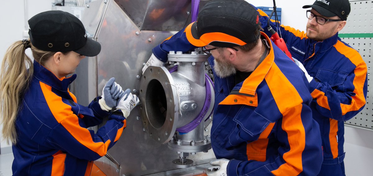 Wärtsilä Land & Sea Academy is supporting the #Decarbonisation journey in its efforts of enhancing #CrewTraining. ⭐ We are thrilled to share that WLSA has been nominated for the SMART4SEA 2024 Award in the training category. Cast your vote here 👉 secure.pinnion.com/pepl/pinnion.p…